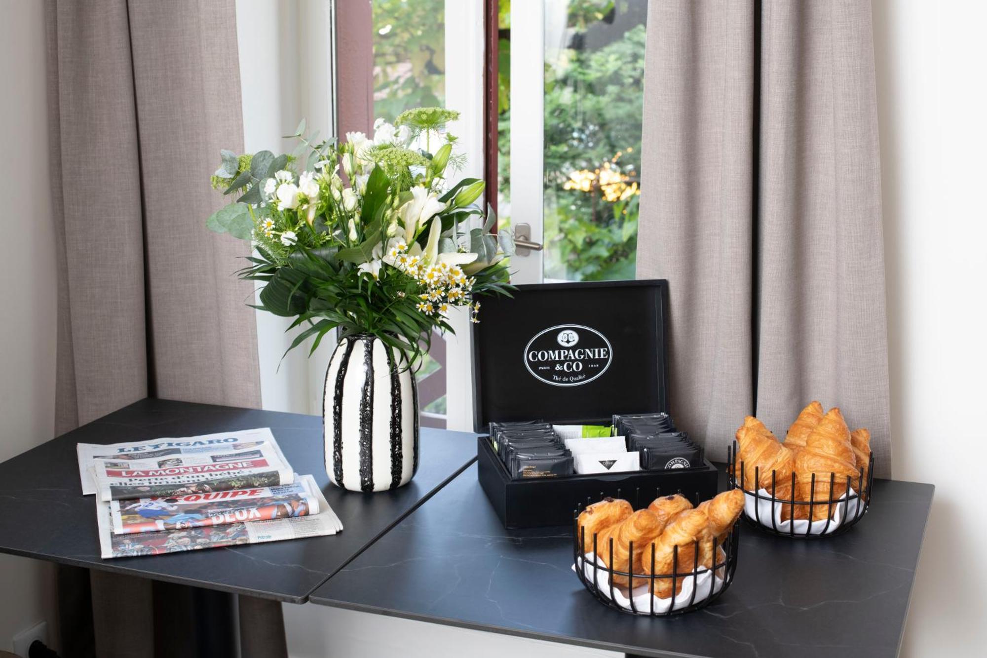 Hotel La Truffe Noire Brive-la-Gaillarde Exterior photo